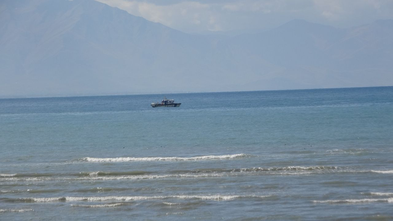 Van'da 6 Gündür Kayıp Olan Rojin Kabaiş İçin Arama Çalışmaları Sürüyor - Sayfa 2