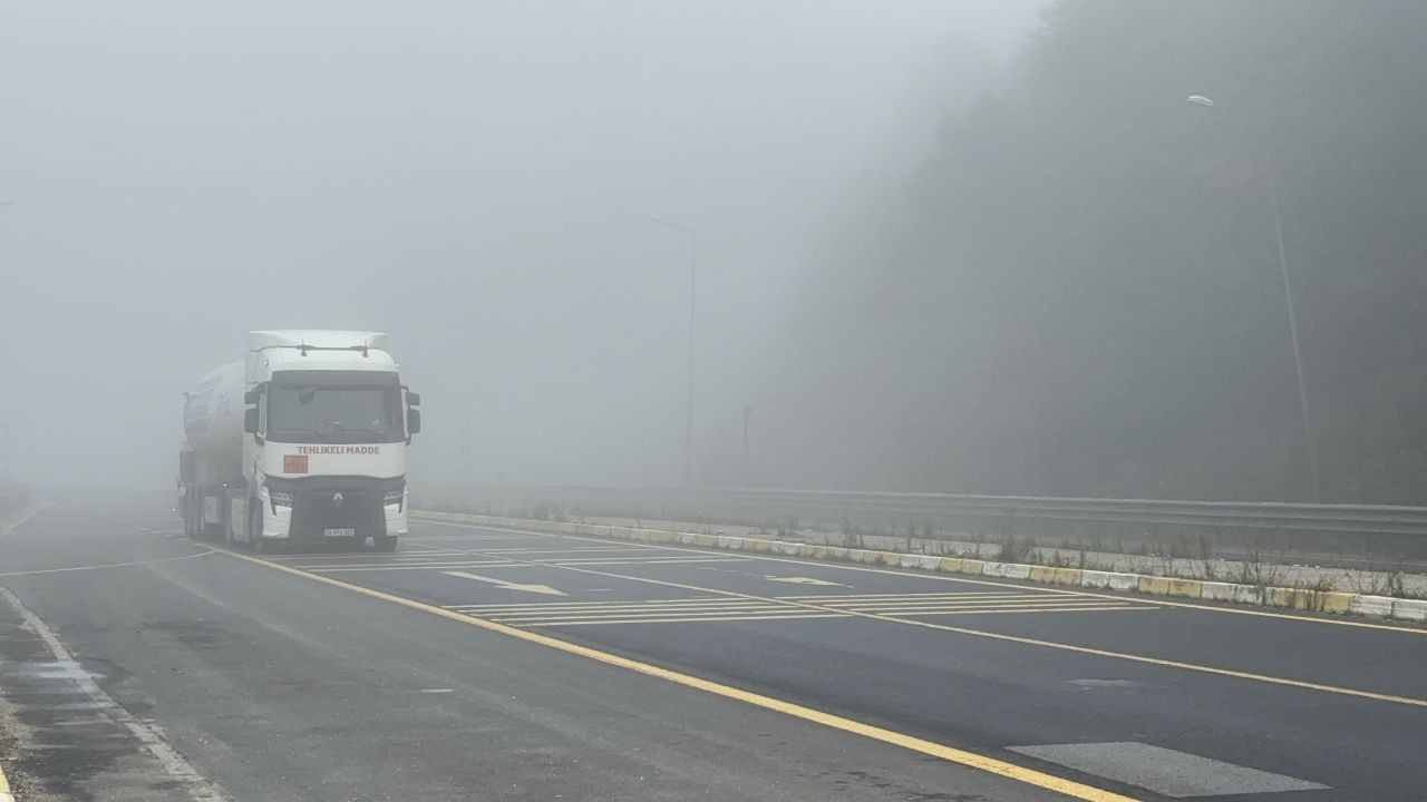 Bolu Dağı’nda sis sebebiyle görüş mesafesi 30 metreye düştü - Sayfa 6