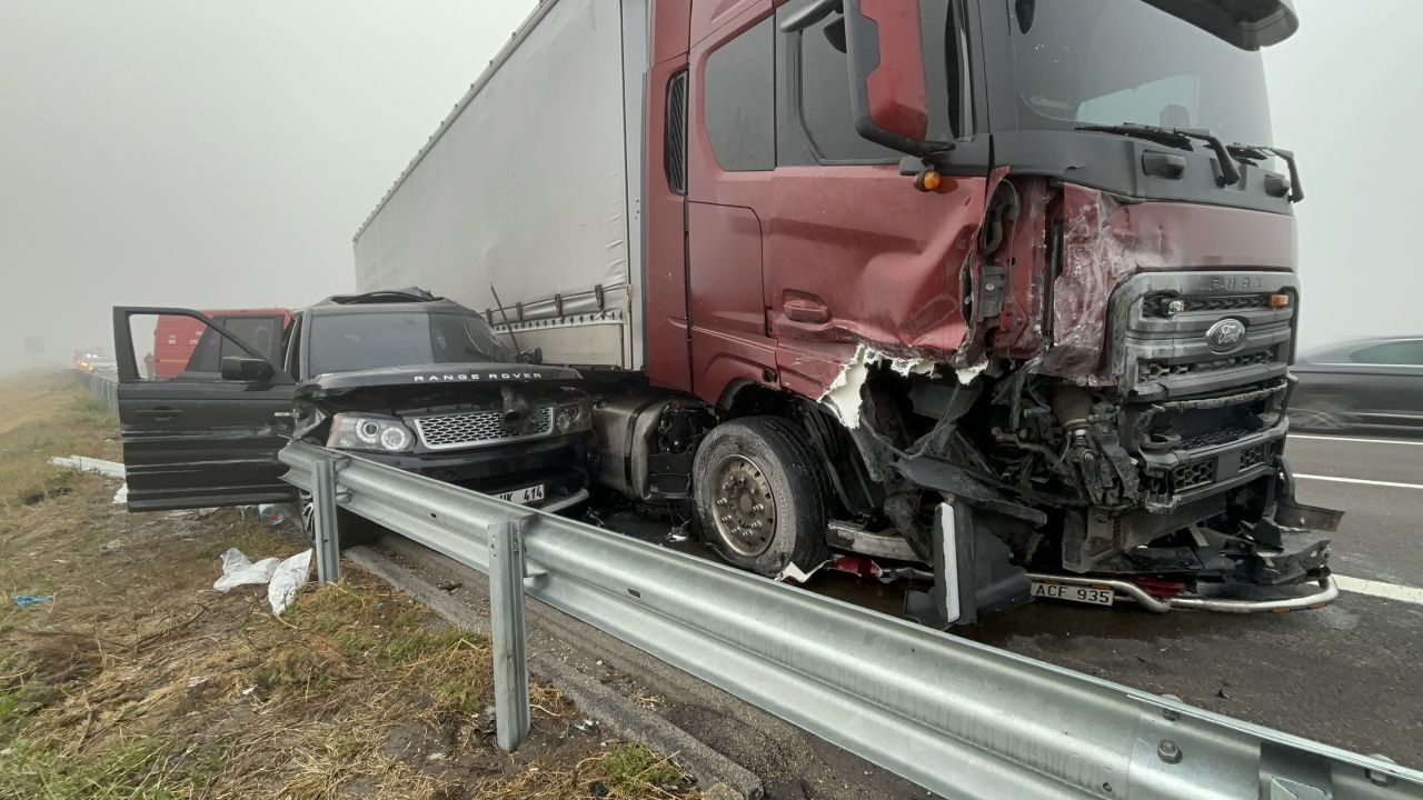 Bolu'da göz gözü görmedi: Lüks cip sürüklenirken 3 kişi yaralandı! - Sayfa 2