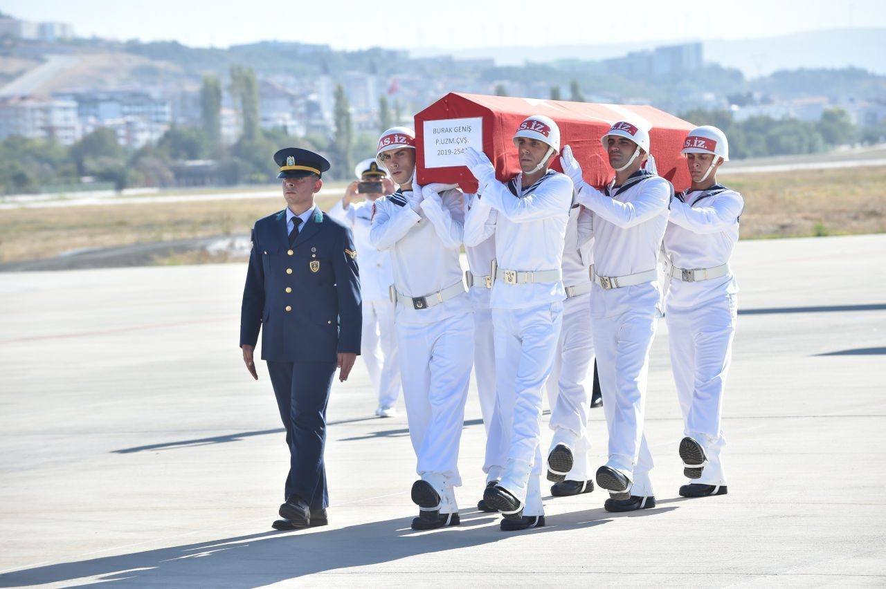 Şehit olan piyadenin cenazesi Çanakkale'ye getirildi - Sayfa 1