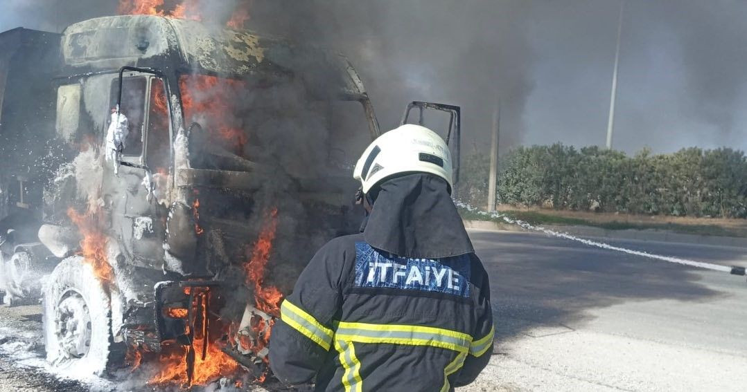 Seyir Halindeki Hafriyat Kamyonu Alevlere Teslim Oldu! - Sayfa 3