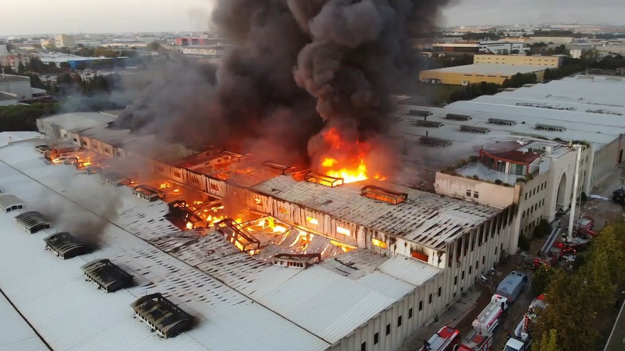 Tekirdağ'da Fabrika Yangını Yeniden Alevlendi!