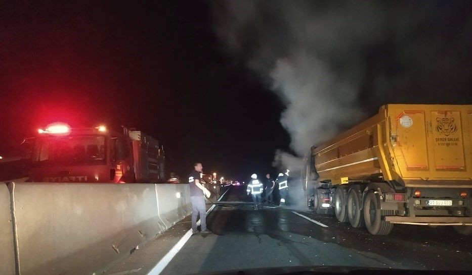 Hatay'da Seyir Halindeki Hafriyat Kamyonu Alev Alev Yandı! - Sayfa 3