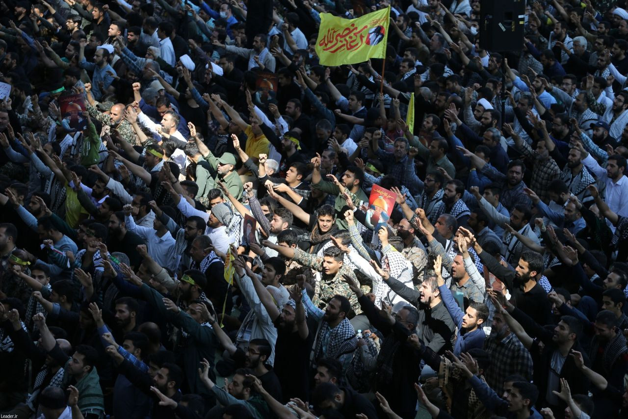 Tahran’da binlerce kişi İsrail ve ABD'yi protesto etti: “Silahlarımızı bırakmayacağız” - Sayfa 4