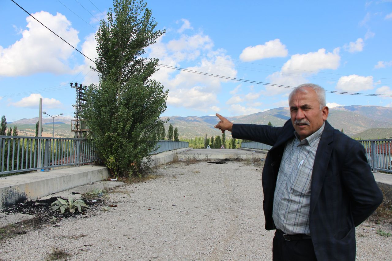 Amasya'da 16 Yıldır Tamamlanamayan Üstgeçitte Ağaçlar Bitti - Sayfa 5