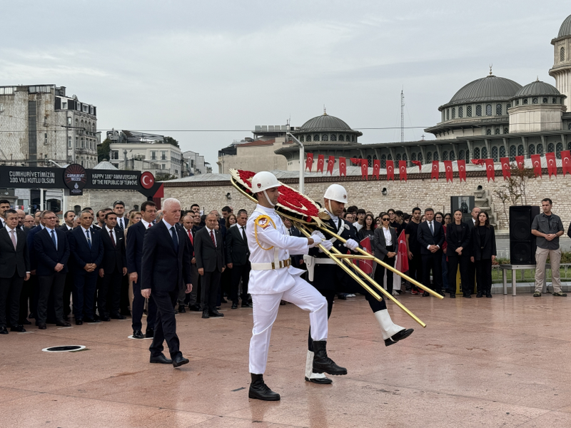 İstanbul’un kurtuluşunun 101. yıl dönümü Taksim’de kutlandı - Sayfa 3