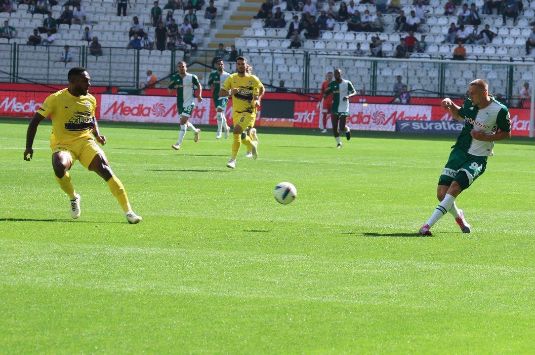 Trendyol Süper Lig: Konyaspor: 0 - Eyüpspor: 0 (İlk yarı ) - Sayfa 11