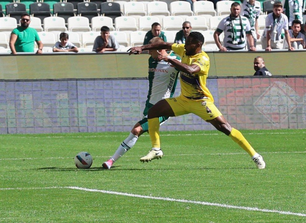 Trendyol Süper Lig: Konyaspor: 0 - Eyüpspor: 0 (İlk yarı ) - Sayfa 10