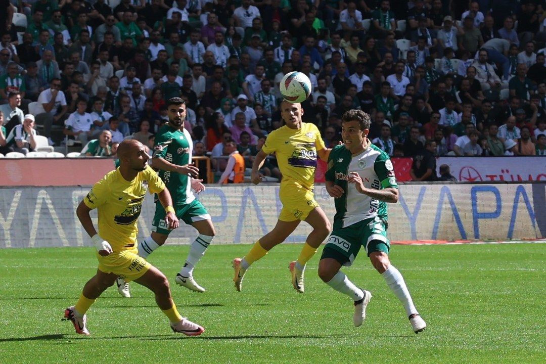 Trendyol Süper Lig: Konyaspor: 0 - Eyüpspor: 0 (İlk yarı ) - Sayfa 8