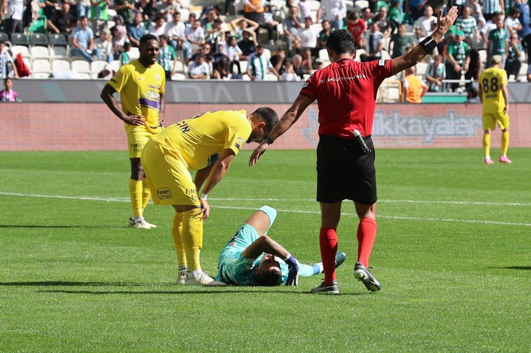 Trendyol Süper Lig: Konyaspor: 0 - Eyüpspor: 0 (İlk yarı ) - Sayfa 2