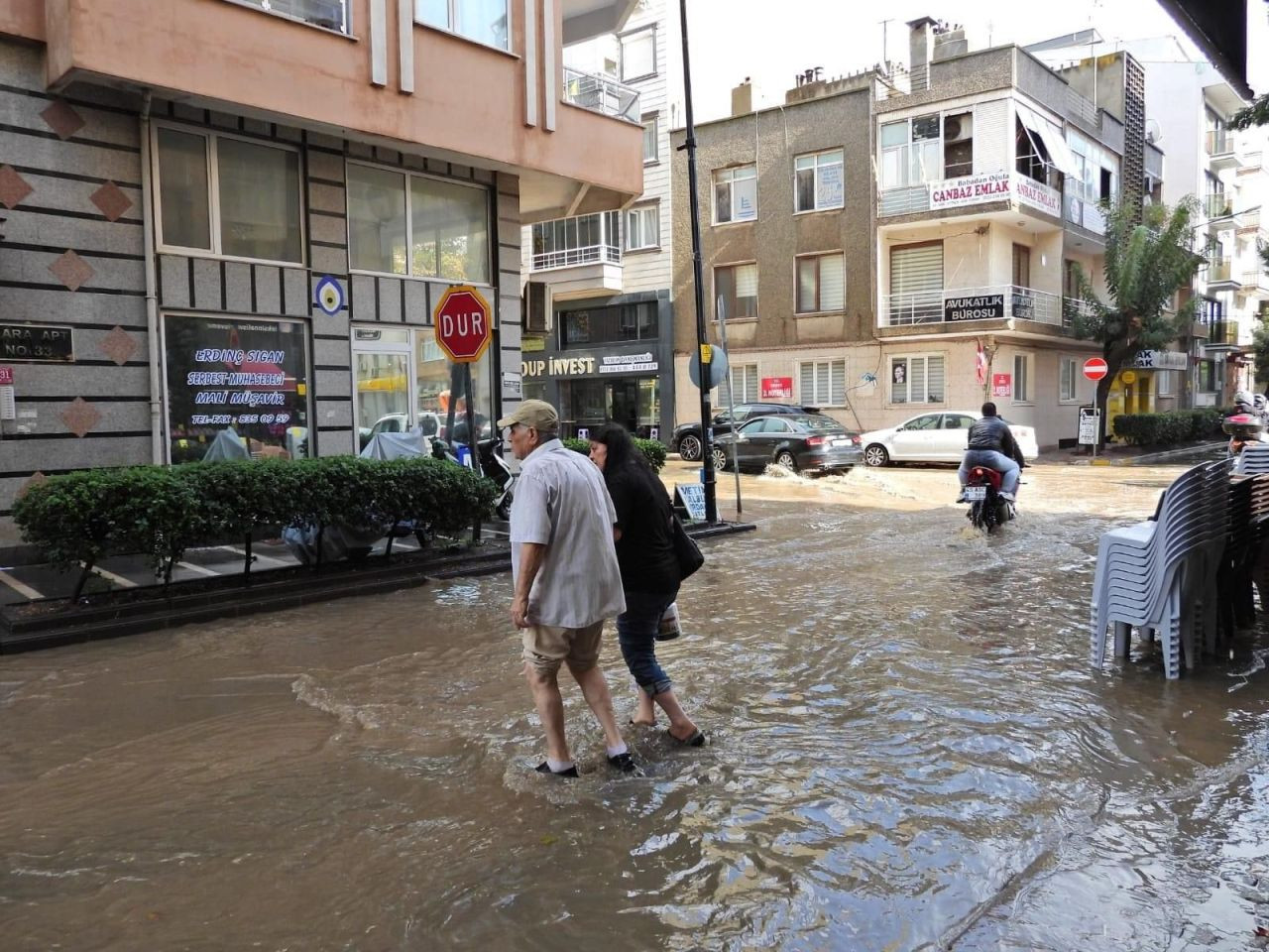 Erdek’te Kısa Süreli Yağış, Altyapı Sorunlarını Yeniden Gündeme Getirdi - Sayfa 2