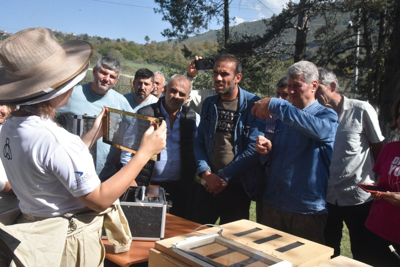 Düzce'de Bal Arısı Zehri Üretim Kursu Düzenlendi - Sayfa 1