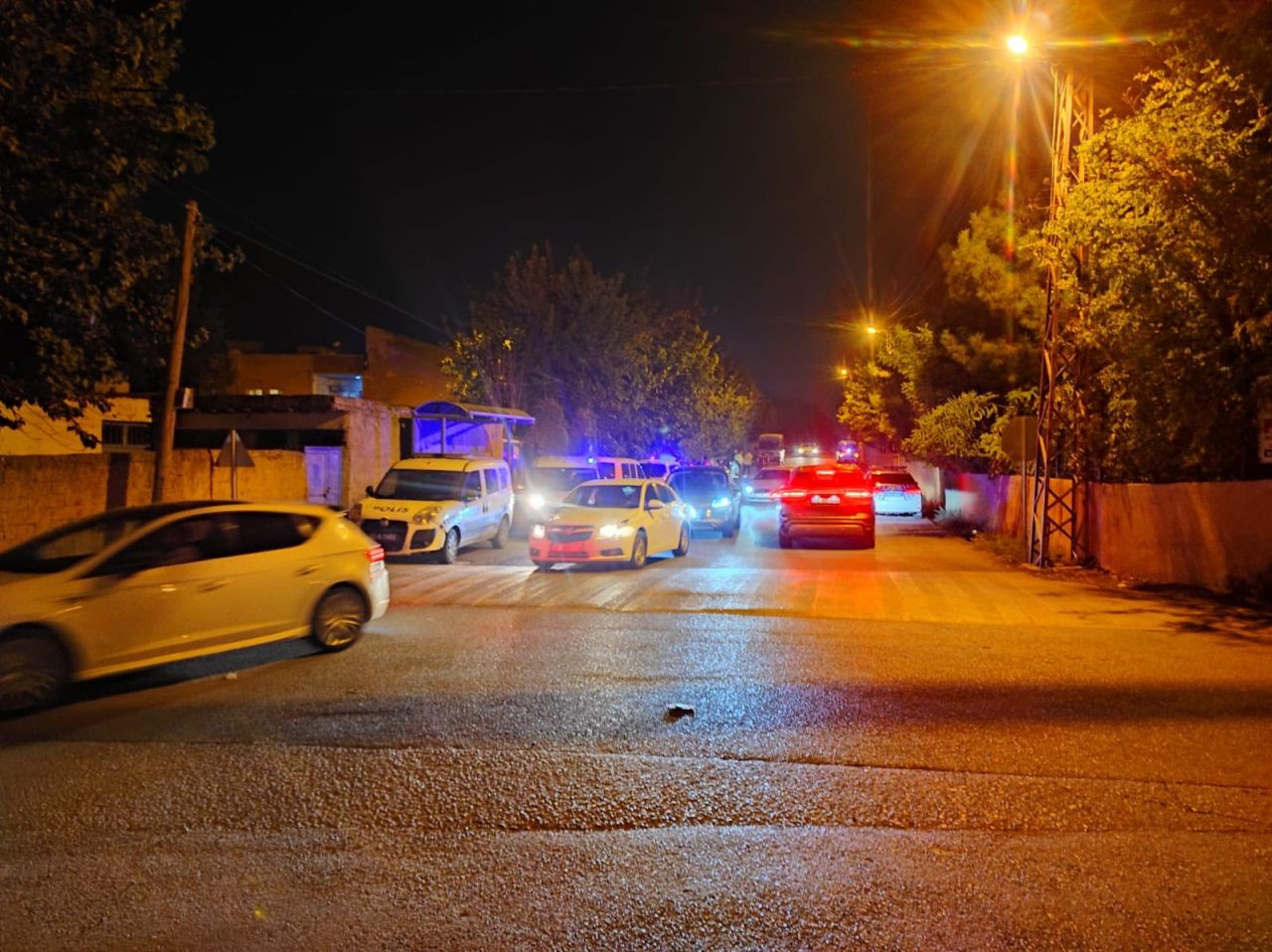 "Dur" İhtarına Uymayan Sürücü Polise Çarparak Kaçtı: Polis Ağır Yaralı - Sayfa 6