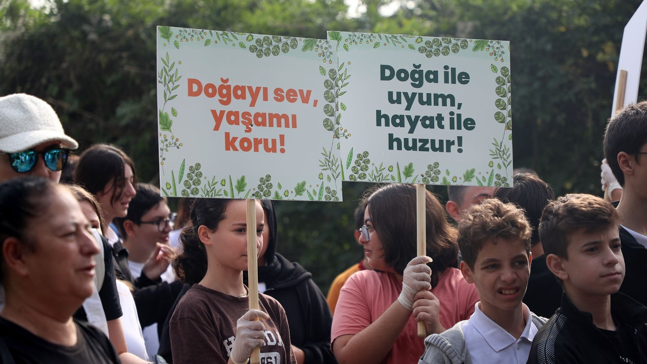 Gençlerden Sapanca Gölü İçin Farkındalık Yürüyüşü!