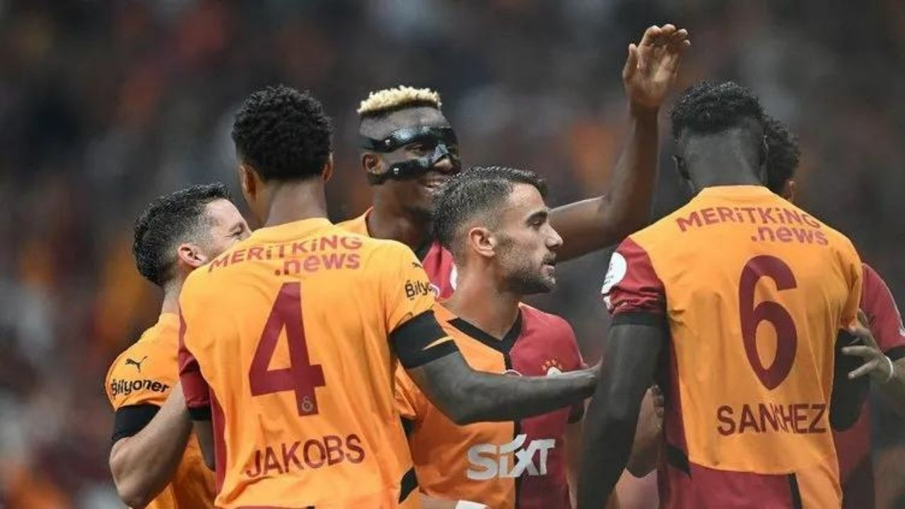 Galatasaray'ın yeni transferine ameliyat şoku! Kadro dışı bırakıldı... - Sayfa 1