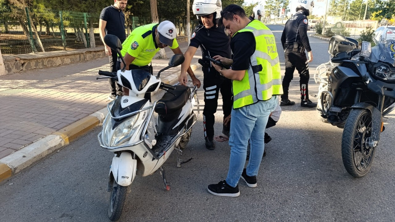 Şanlıurfa'da Motosiklet Denetiminde 196 Sürücüye Ceza Yağdı