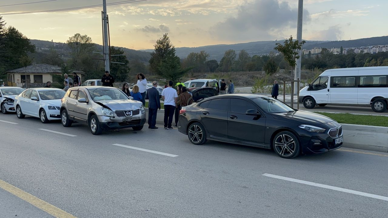 Bolu'da Zincirleme Trafik Kazası: 4 Araç Çarpıştı - Sayfa 5