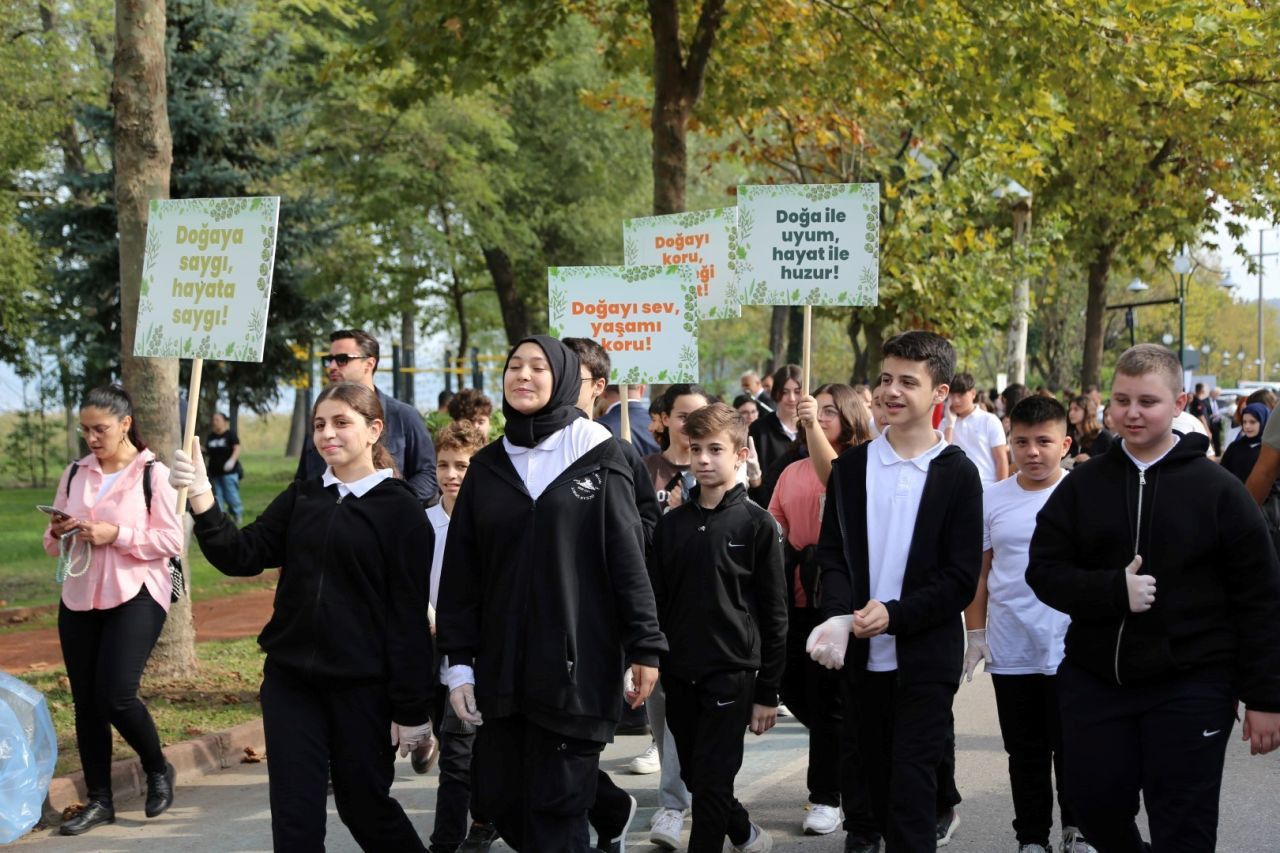 Sapanca’da Habitat Günü’nde Çevre İçin Elele: Çöp Toplama Etkinliği ve Geri Dönüşüm Sergisi Düzenlendi - Sayfa 9