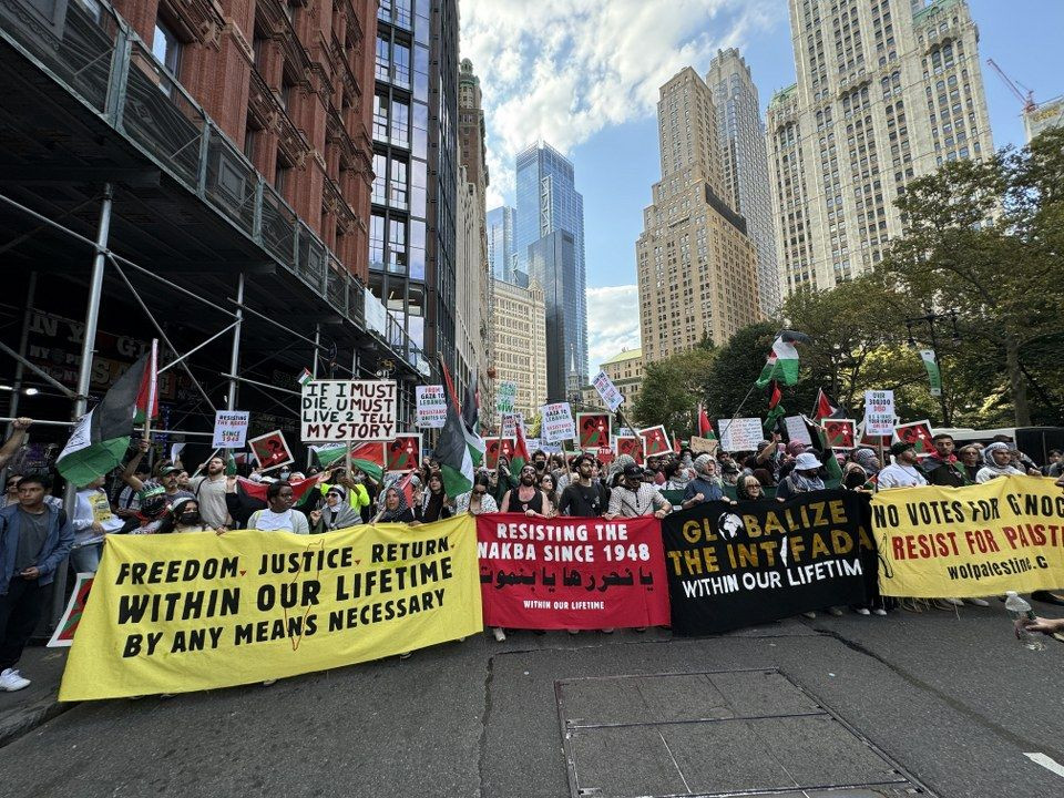 New York'ta binlerce Filistin yanlısı, İsrail' i protesto etti - Sayfa 8