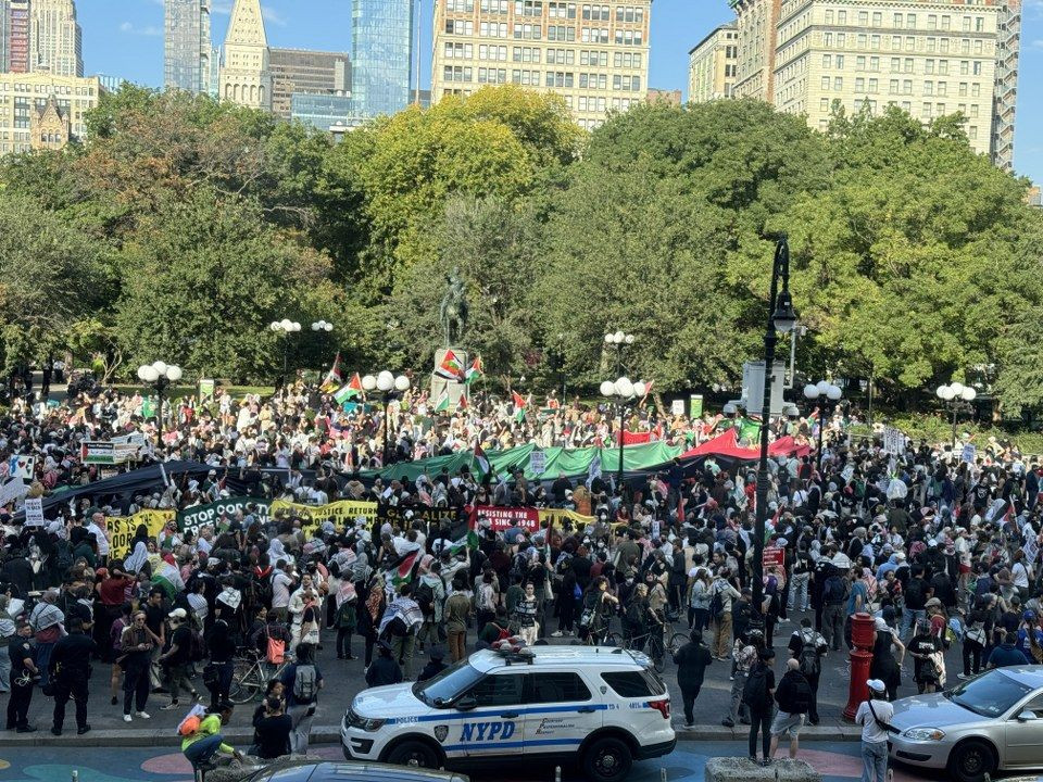 New York'ta binlerce Filistin yanlısı, İsrail' i protesto etti - Sayfa 11