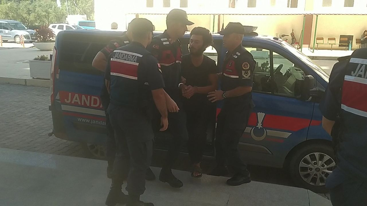 Yalova'da minibüste kız öğrenciyi rahatsız eden şahıs tutuklandı - Sayfa 1