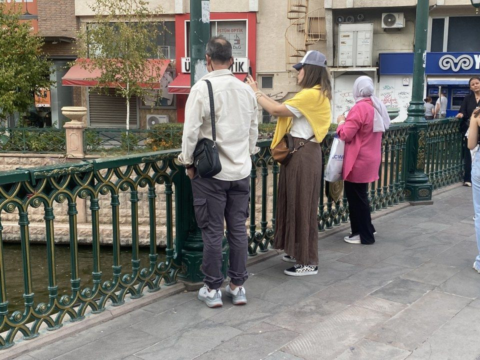 Eskişehir'e gelen turist kafilesi Porsuk Çayı'nı seyretmeye doyamadı - Sayfa 3