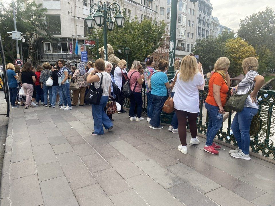 Eskişehir'e gelen turist kafilesi Porsuk Çayı'nı seyretmeye doyamadı - Sayfa 4