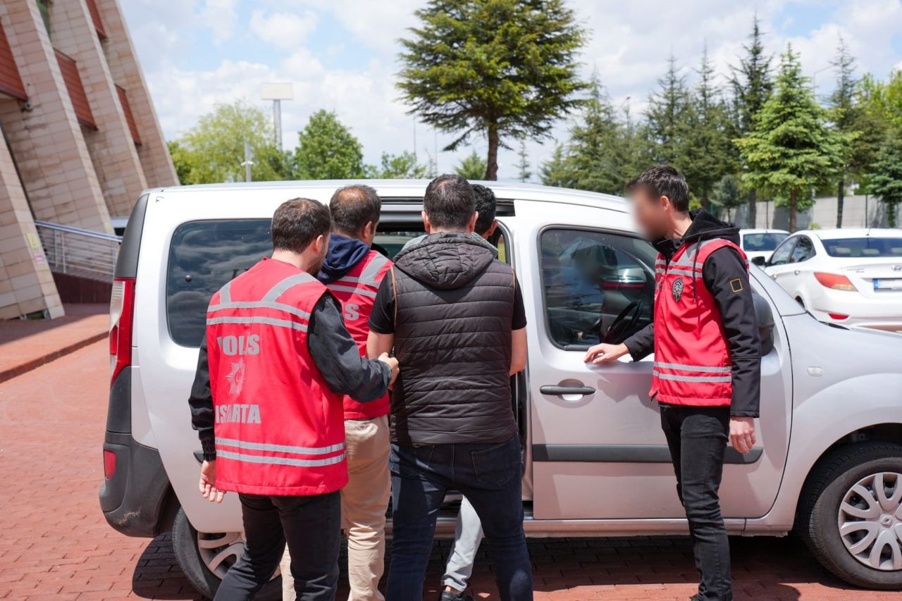 Altın Kaplama Bilezikleri Gerçek Sanarak Çalan Hırsızlar Tutuklandı! - Sayfa 6