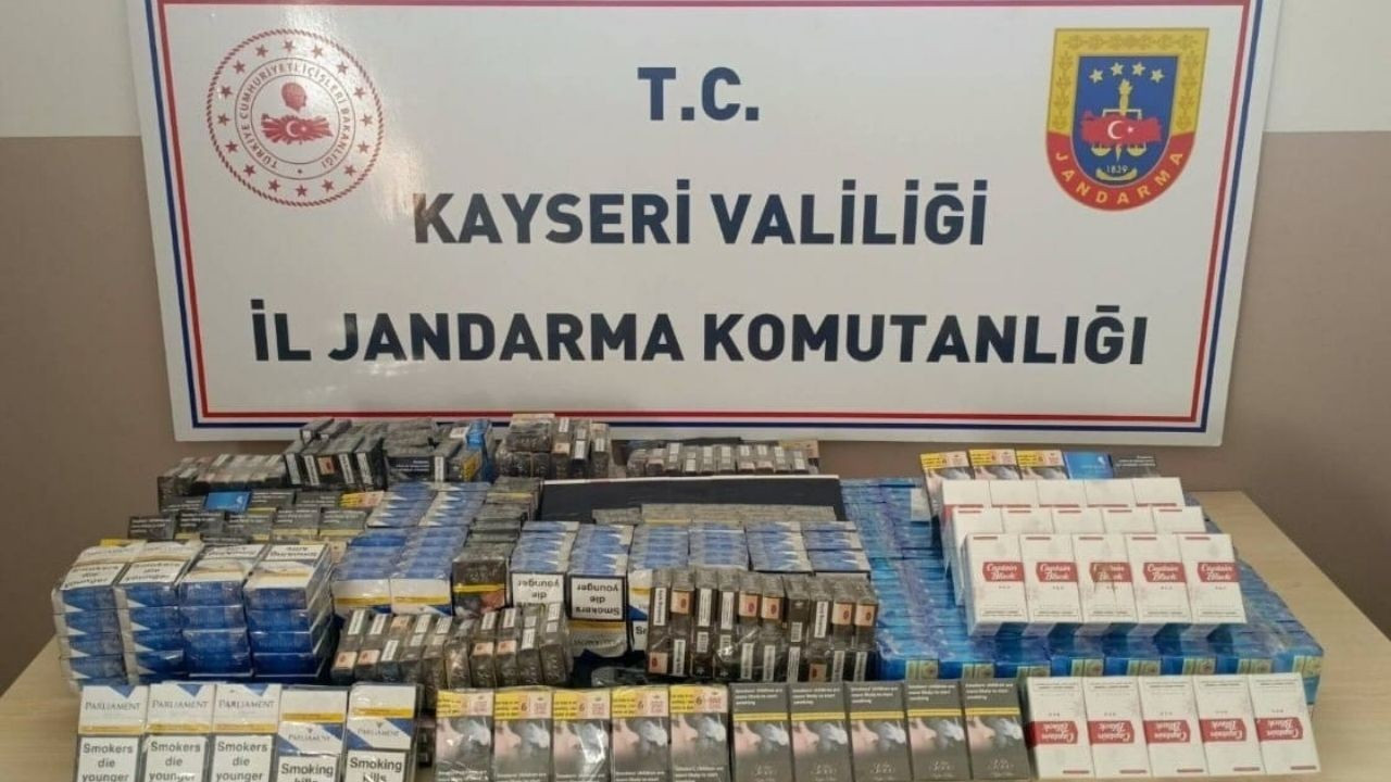 Kayseri’de Yol Kontrolünde 640 Paket Kaçak Sigara Bulundu