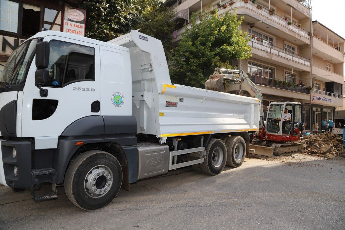 Hendek'te Altyapı Seferberliği: Mahmutbey Mahallesi'nde Çalışmalar Tamamlandı, Sırada Yenimahalle Var - Sayfa 10