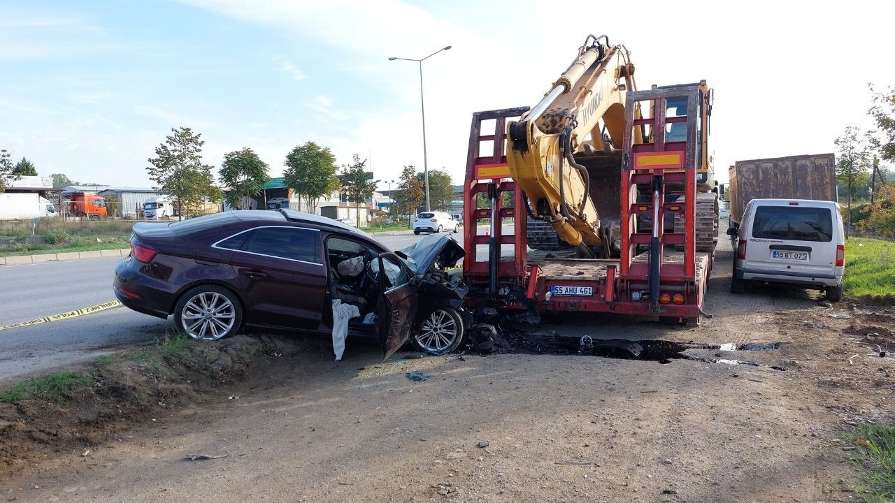 Otomobil park halindeki iş makinesi yüklü tıra çarptı, 70 yaşındaki sürücü öldü - Sayfa 3