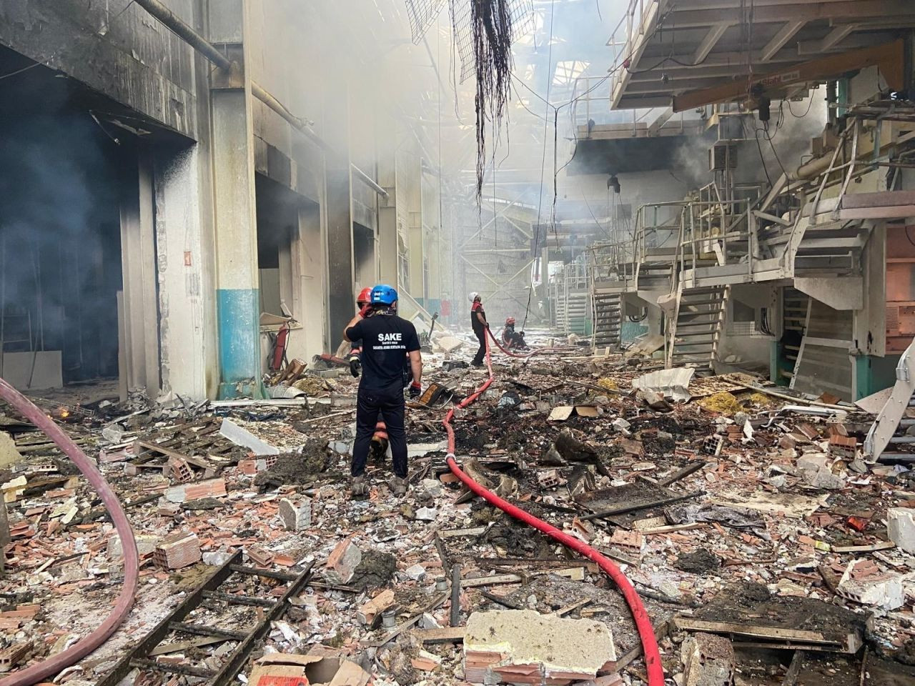 Fabrika Patlamasında Bir Acı Haber Daha: 1 Ay Sonra Düğünü Olan Merve Menteş Hayatını Kaybetti - Sayfa 6