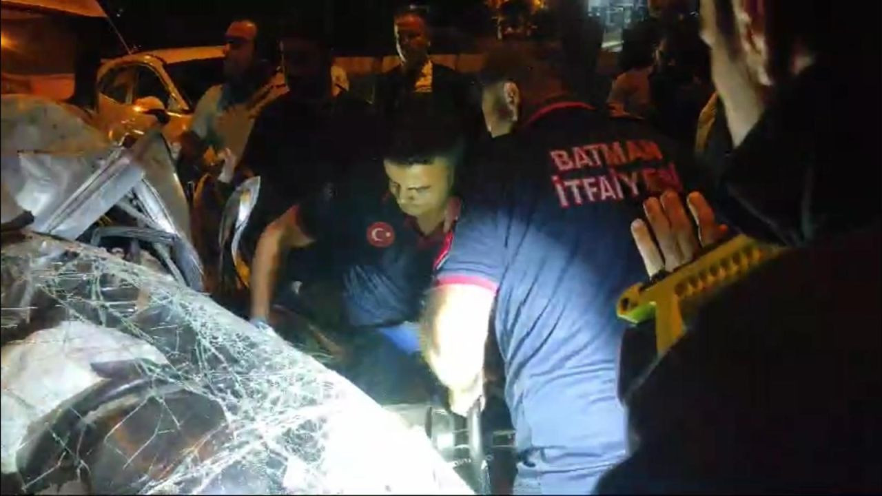 Batman'da Feci Kaza: 1 Ölü, 2 Yaralı - Sayfa 1