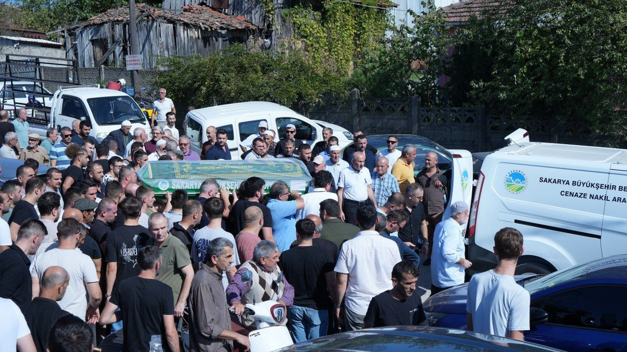 Patlamada hayatını kaybetmişti: Gelinlik yerine kefen giydi! - Sayfa 14