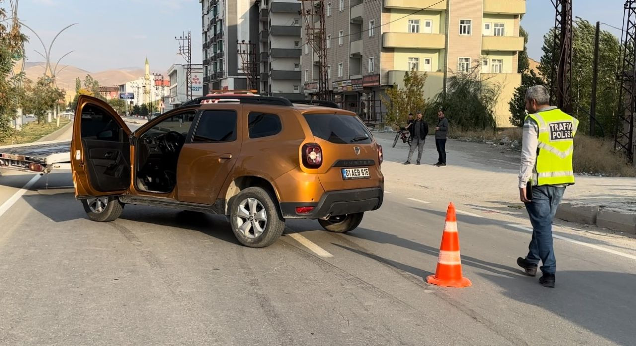 Yüksekova'da Korkunç Kaza! 12 Yaşındaki Kız Araba Çarpmasıyla Yaralandı - Sayfa 7