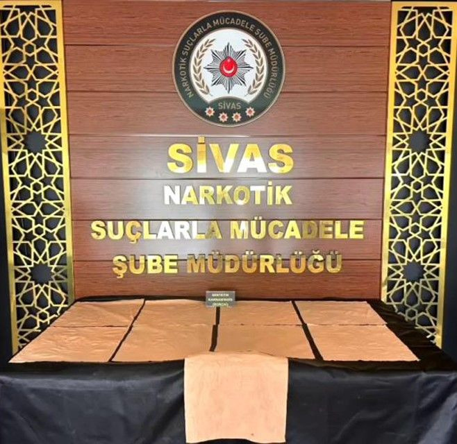 Sivas'ta 5 Milyon TL'lik Uyuşturucu Operasyonu: 5 Tutuklama! - Sayfa 1