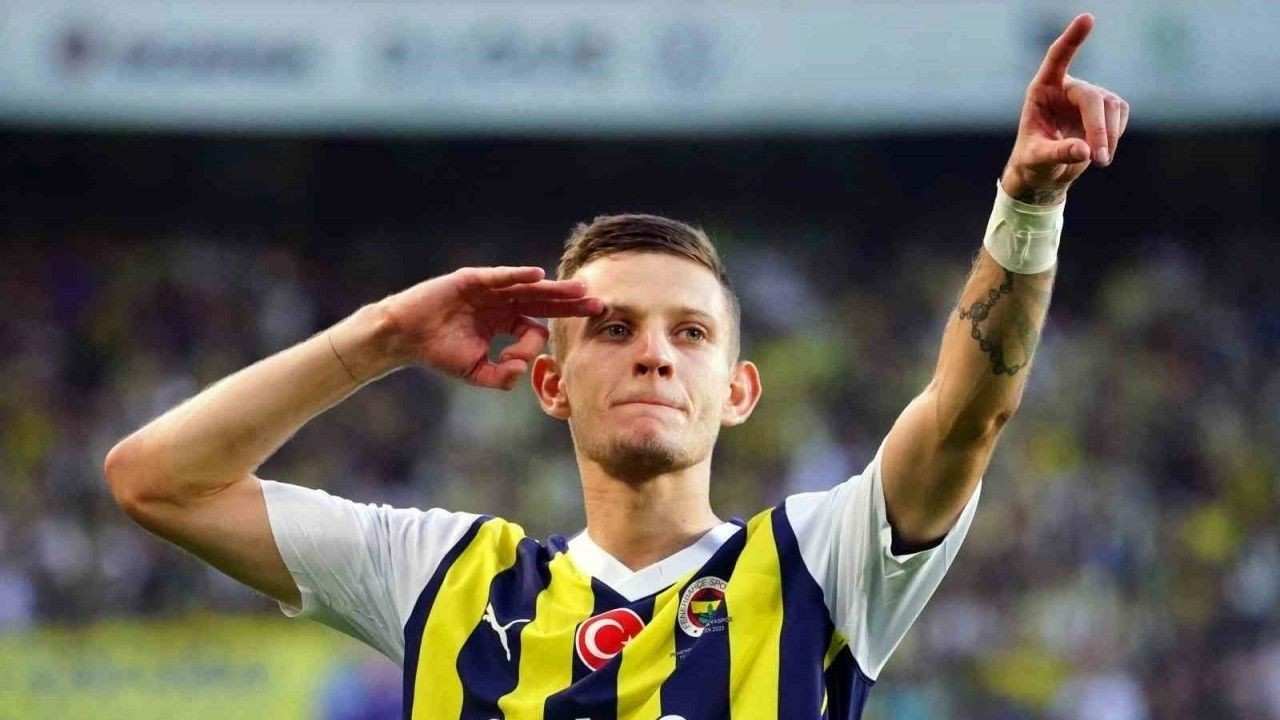 Fenerbahçe'de şok! Sebastian Szymanski'nin sakatlandığı açıklandı