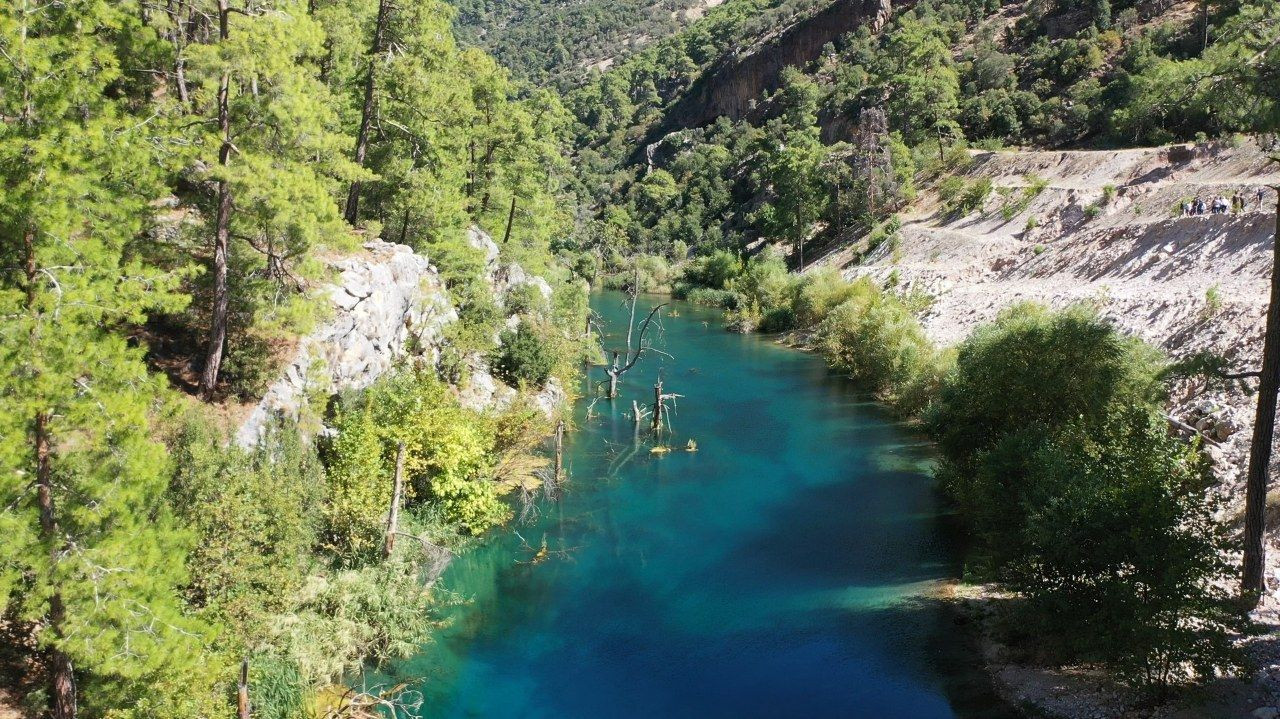 Yemyeşil ormanı, dik yamaçları, masmavi suları ve tarihi yapılarıyla saklı cennet 'Karanlıkdere Kanyonu' - Sayfa 7