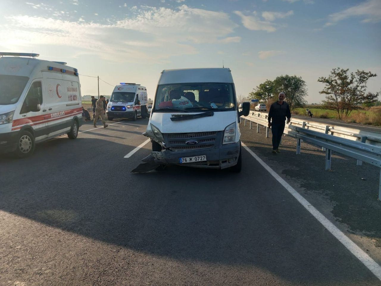 Iğdır'da Korkunç Kaza: Minibüs ve Otomobil Çarpıştı, 8 Yaralı - Sayfa 3