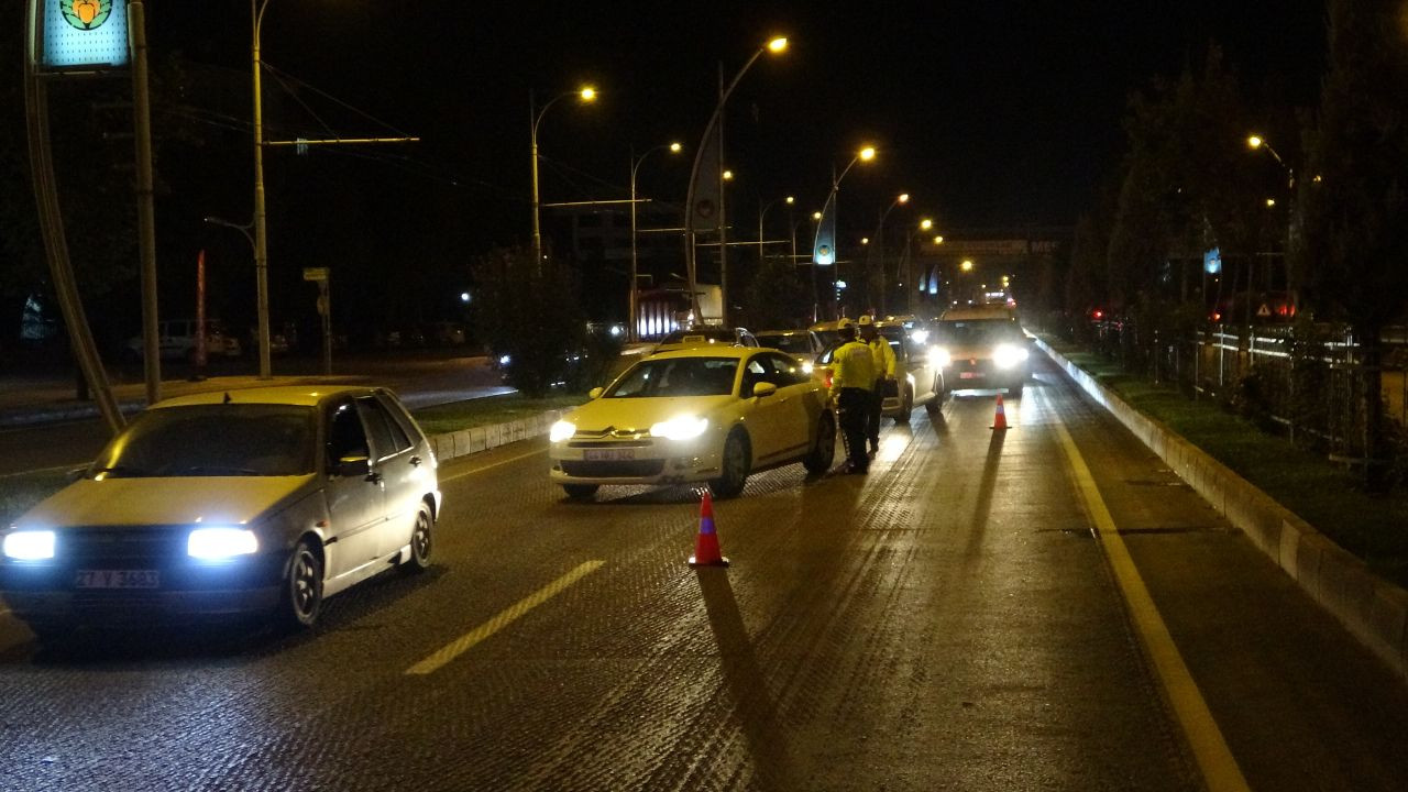 Rektör Akpolat'ın Karıştığı Trafik Kazasında 2 Yaralı - Sayfa 1