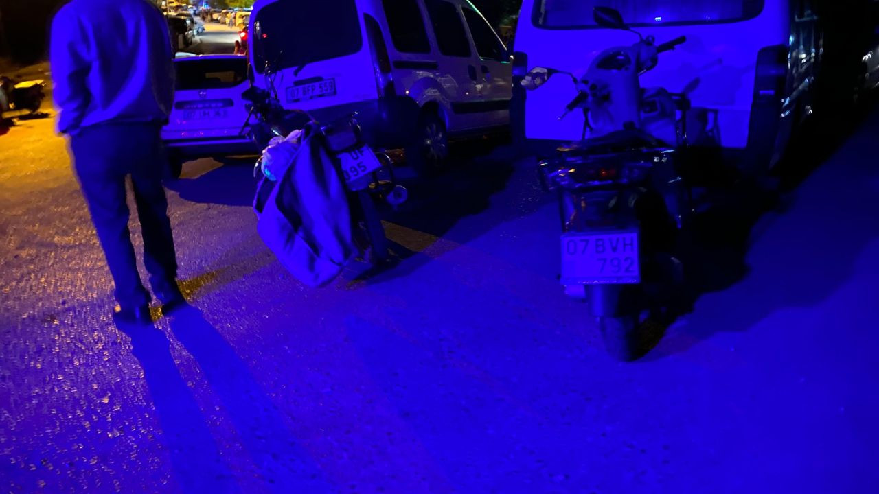 Antalya'da İki Motosikletin Çarpışması Sonucu: 1'i Ağır 2 Yaralı - Sayfa 3