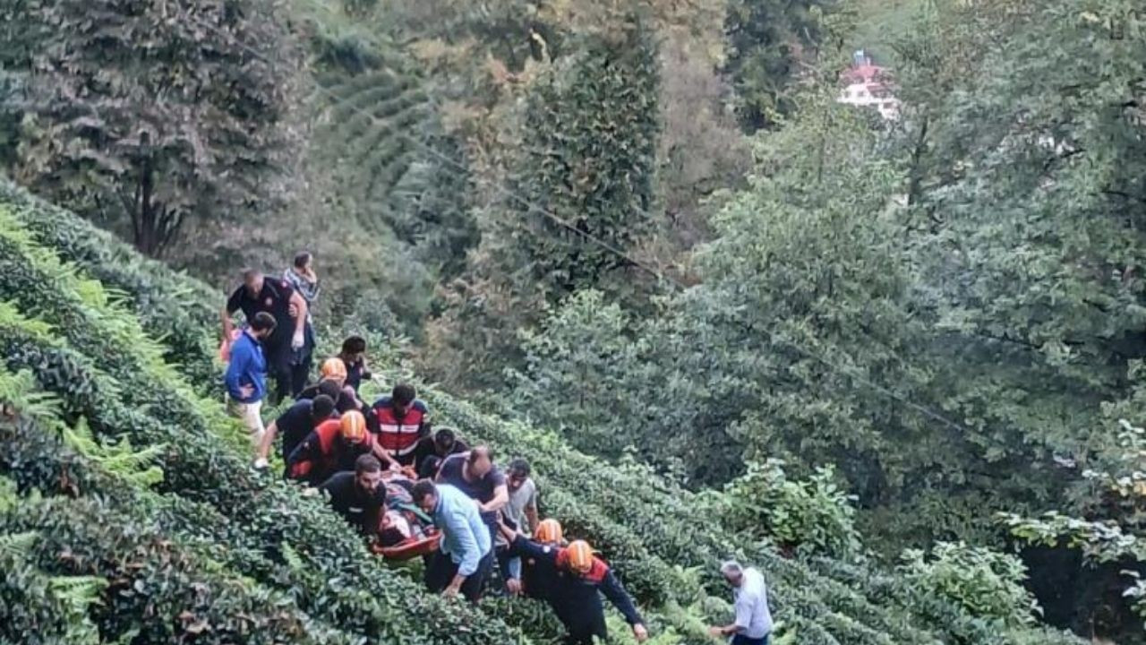 Rize'de Uçuruma Yuvarlanan Araç Faciaya Neden Oldu: 1 Ölü, 1 Yaralı!