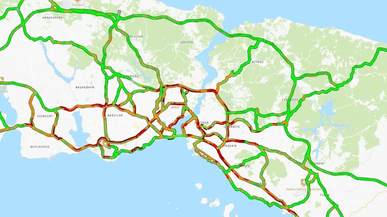 İstanbul'da Sağanak Başladı: Trafik Yoğunluğu Yine Arttı