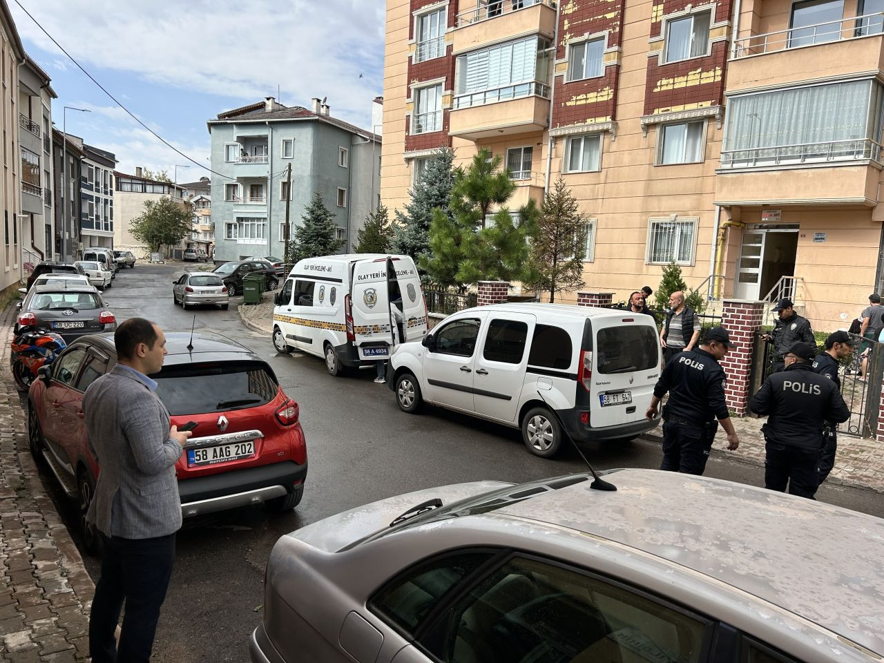 80 Yaşındaki Emekli Öğretmen Kedi Yüzünden Dehşet Saçtı - Sayfa 5