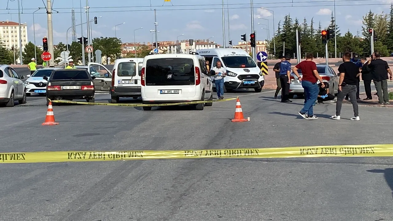 İstiklal'den Sonra Şimdi Konya: Polis Memuruna Bıçaklı Saldırı Şoku - Sayfa 9