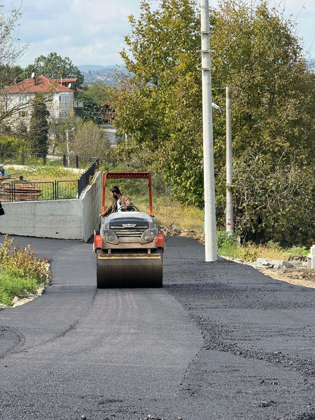 Serdivan’da Asfaltlama Çalışmaları: Hamitabat’a Sıcak Asfalt Döşendi - Sayfa 6