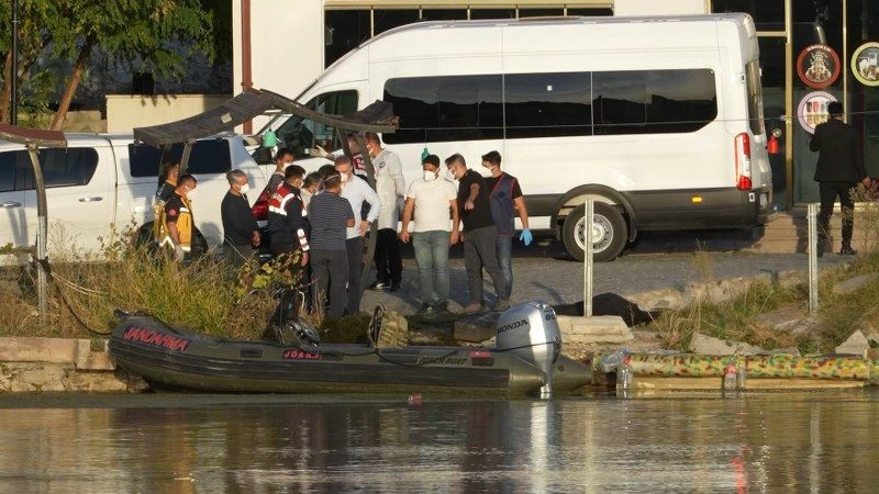 Kan donduran cinayet: Cesedi barajda bulunan kadın bordür taşına bağlayarak köprüden atılmış - Sayfa 1