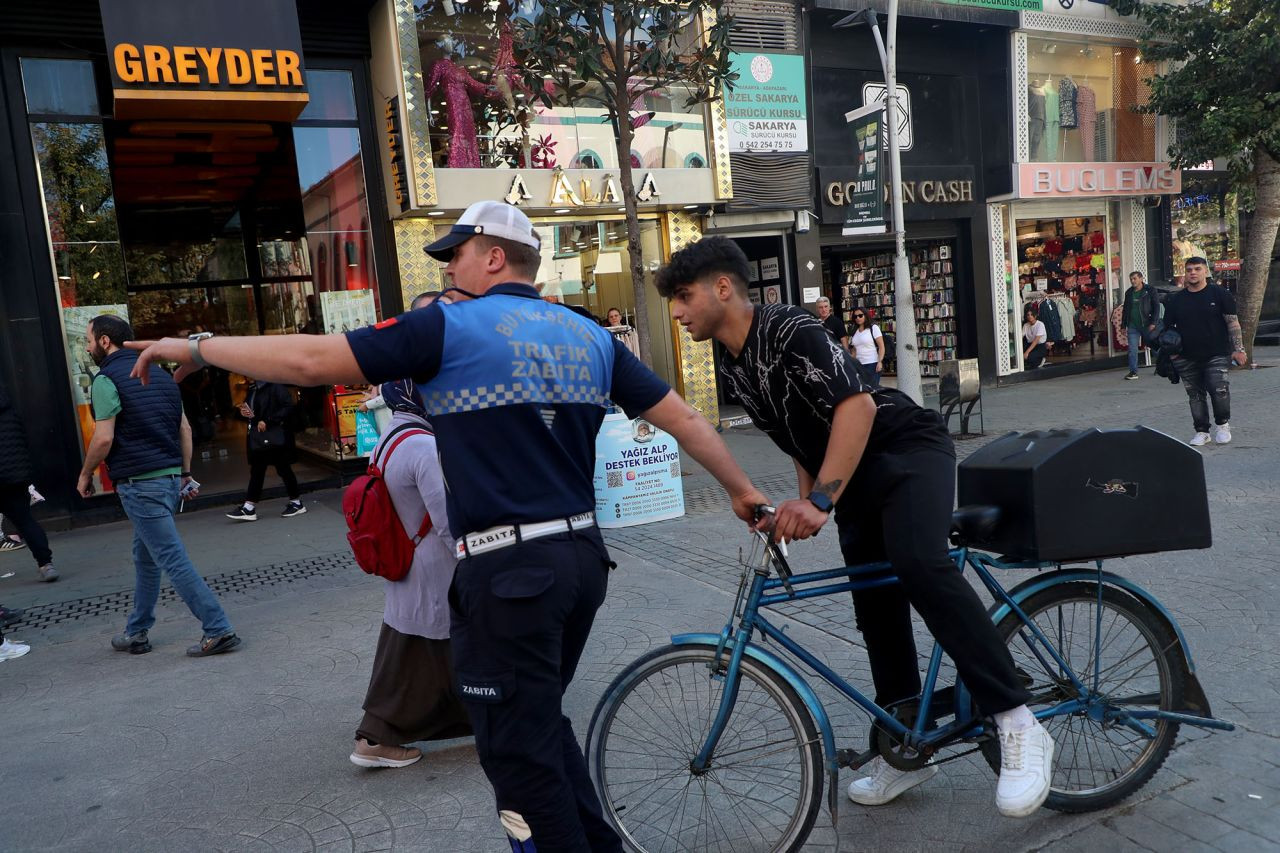 Çark Caddesi'nde huzur ve güvenlik çalışması - Sayfa 1