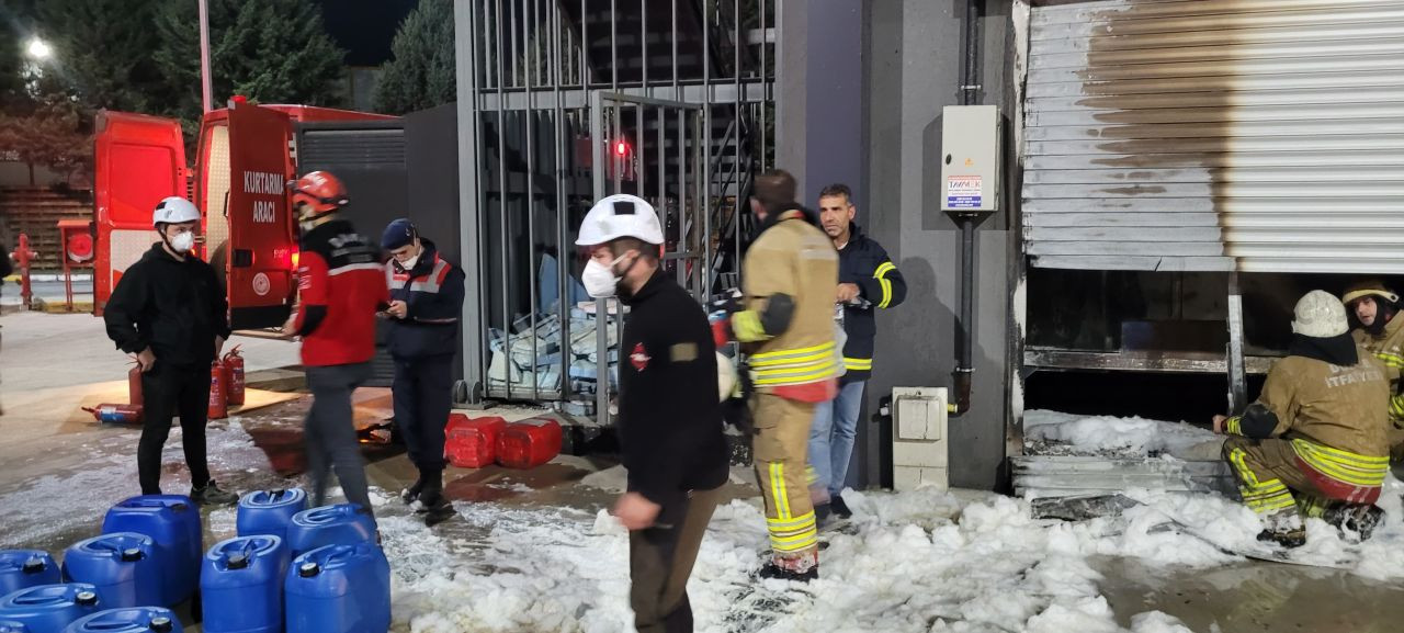 Düzce'de Temizlik Malzemesi Fabrikasında Yangın - Sayfa 5