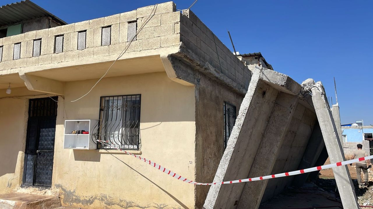 Şanlıurfa'da depremde balkon çöktü, bir kadın yaralandı! - Sayfa 3